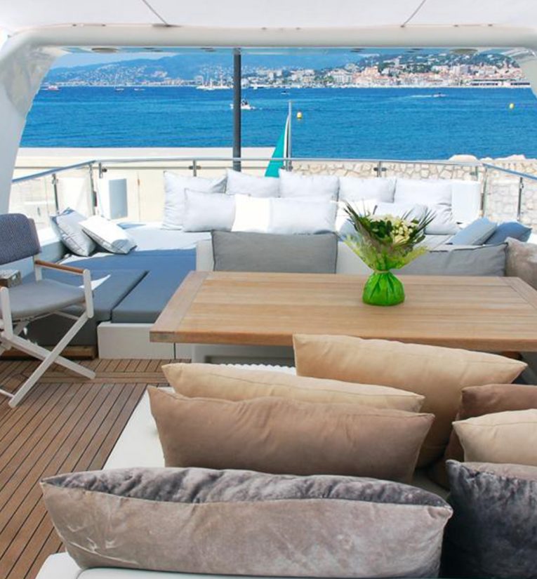 Yacht M/Y PACHA, Canados 28 CHARTERWORLD Luxury Superyacht Charters